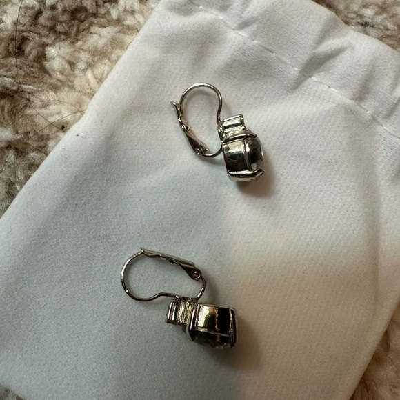 Earrings - Picture 2 of 5